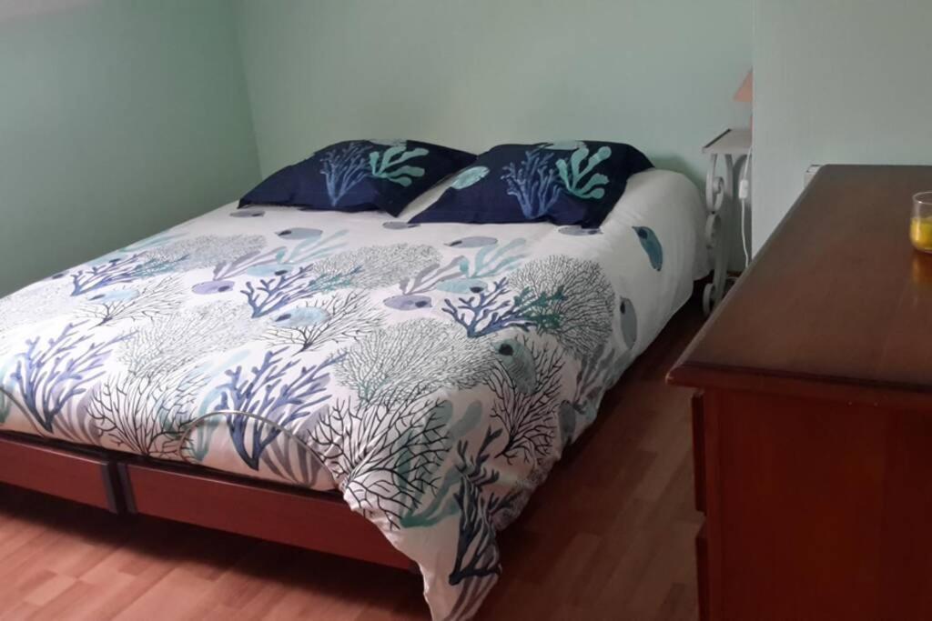 Agreable Logement Dans Petit Village Sud-Essonne Champcueil Bagian luar foto